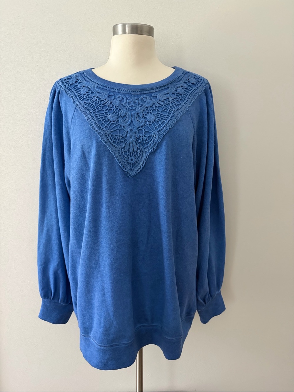 Democracy Relaxed Blue Pullover Sweatshirt Crochet Yoke 1X Boho Chic Cottagecore